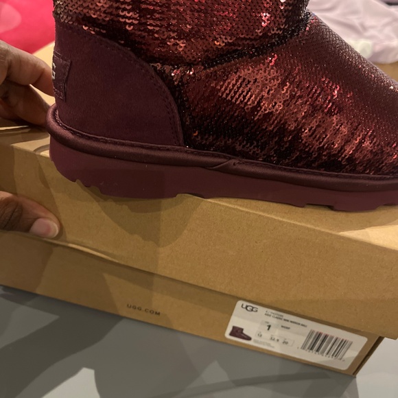 Sparkle UGGS kids Size 1 - Picture 5 of 5